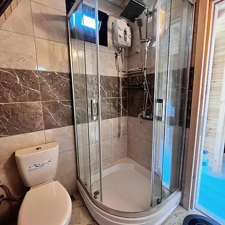Karya Bungalov *
